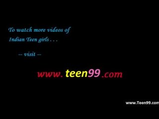 Teen99.com - индийски село млад дама bussing suitor в на открито