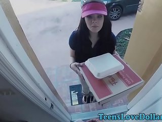Delivery підліток facialzed